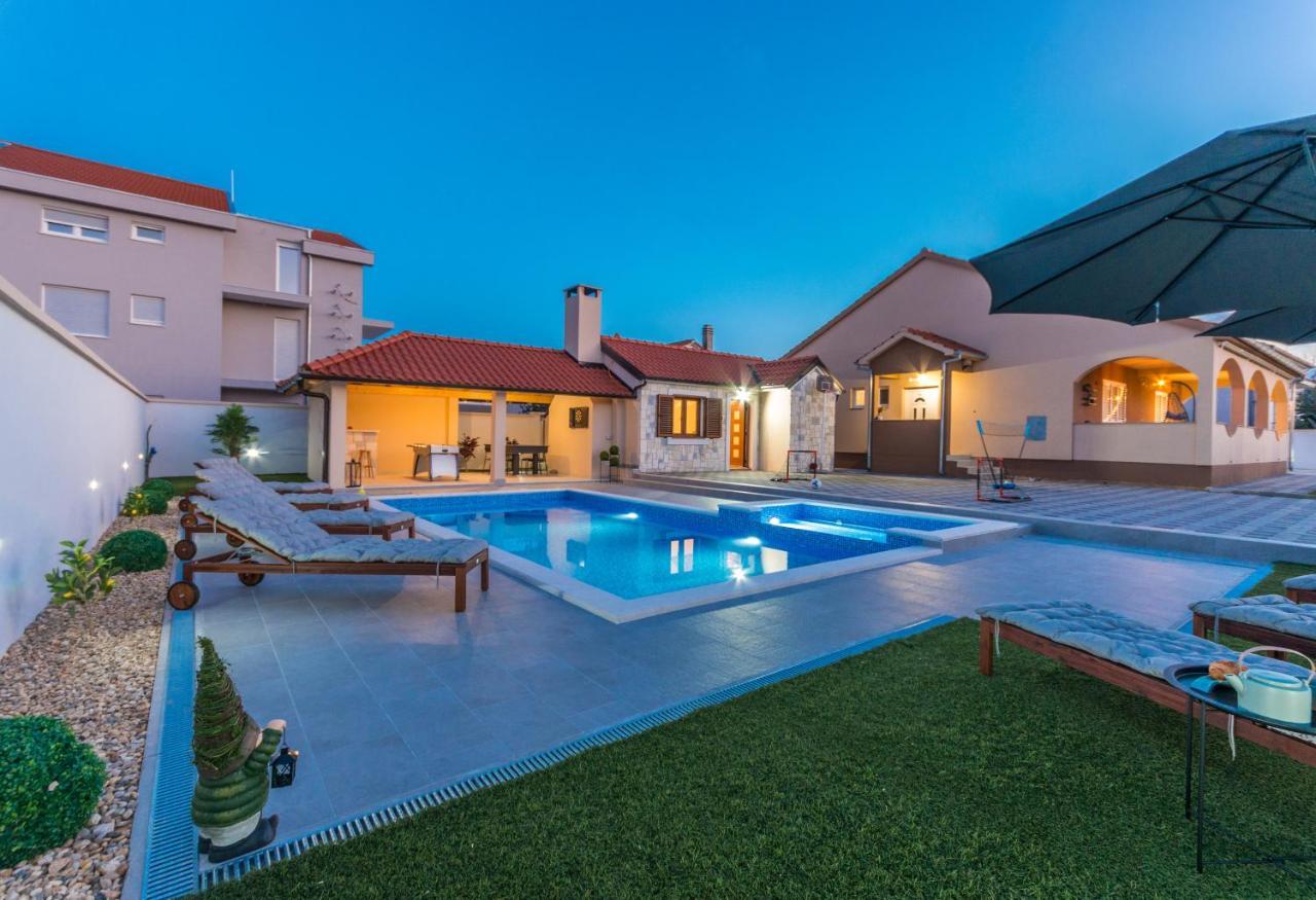 Villa Lucija Biograd Na Moru Exterior foto