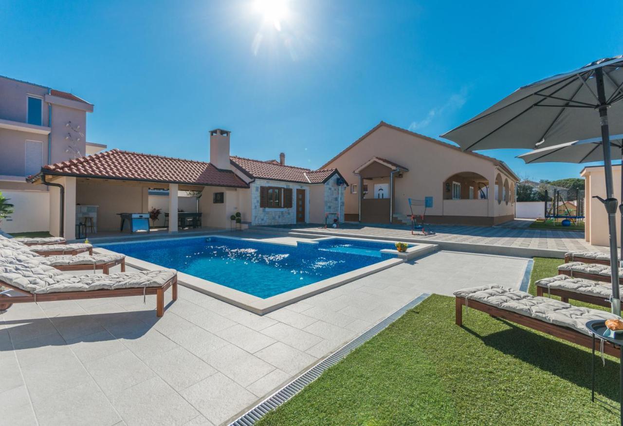 Villa Lucija Biograd Na Moru Exterior foto